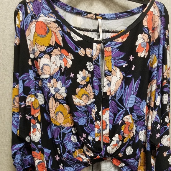 Free People Keepin On Top - Picture 2 of 6